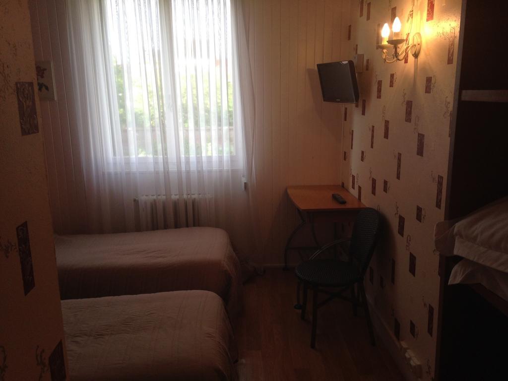 Arcantis Hotel La Residence Cergy Oda fotoğraf