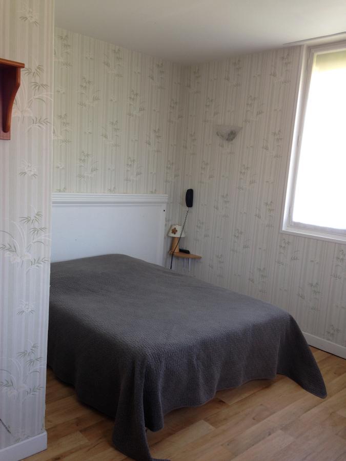 Arcantis Hotel La Residence Cergy Oda fotoğraf