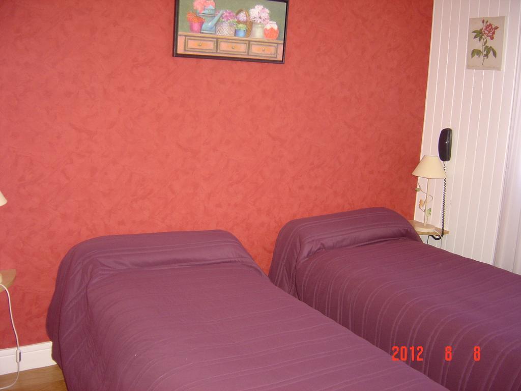 Arcantis Hotel La Residence Cergy Oda fotoğraf